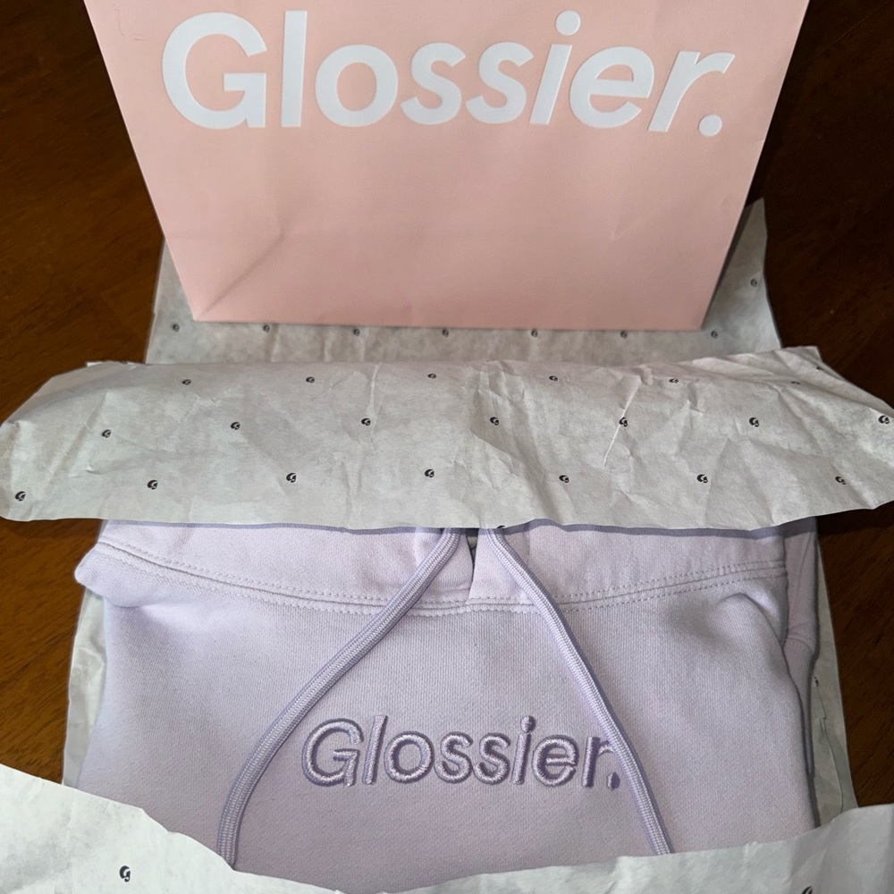Glossier Limited Edition Lavender Hoodie Large NWT - Picture 1 of 12